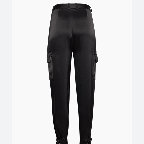 Aritzia Refined Satin Cargo Pants High-waisted Pockets Liquid Fluid Black Sz 4 - Picture 4 of 16